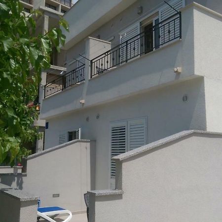 Apartmani Dina Makarska Esterno foto