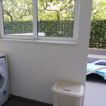 Apartmani Dina Makarska Esterno foto