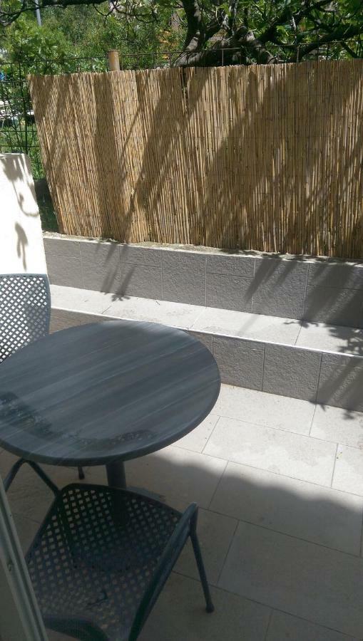 Apartmani Dina Makarska Esterno foto