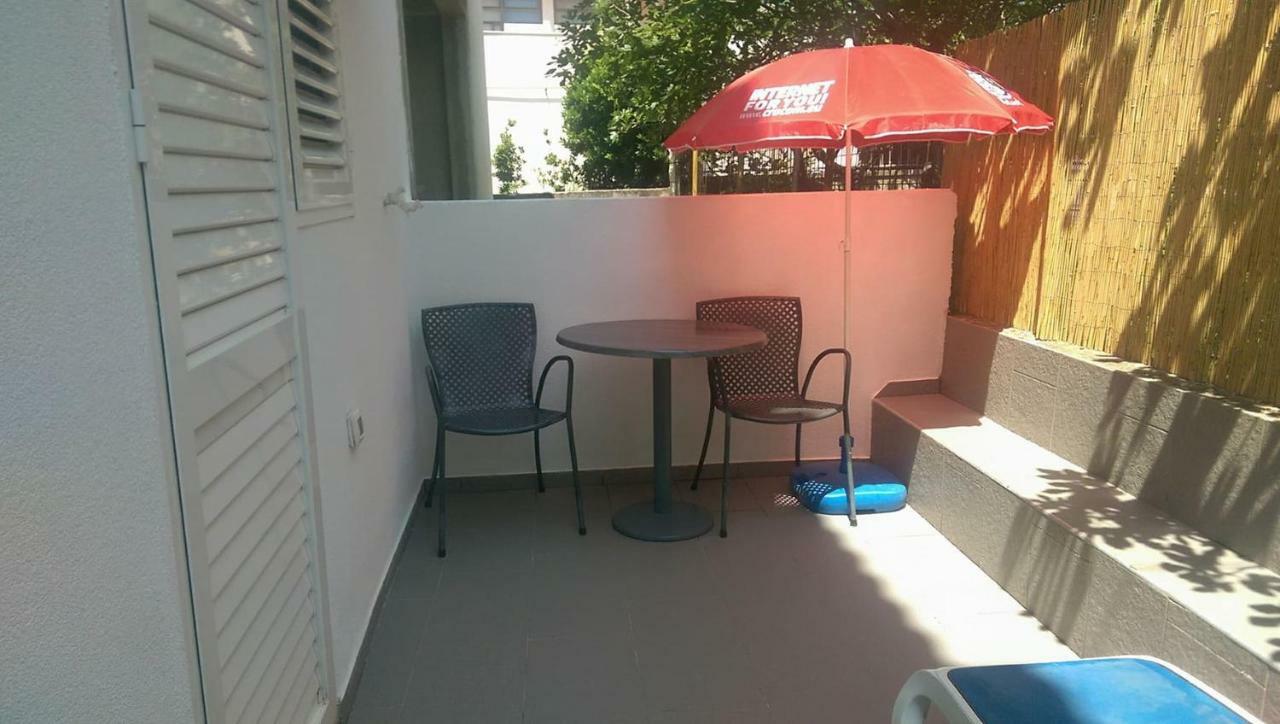 Apartmani Dina Makarska Esterno foto