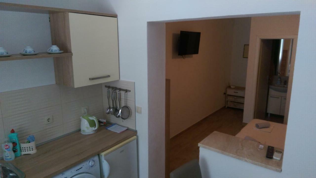Apartmani Dina Makarska Esterno foto
